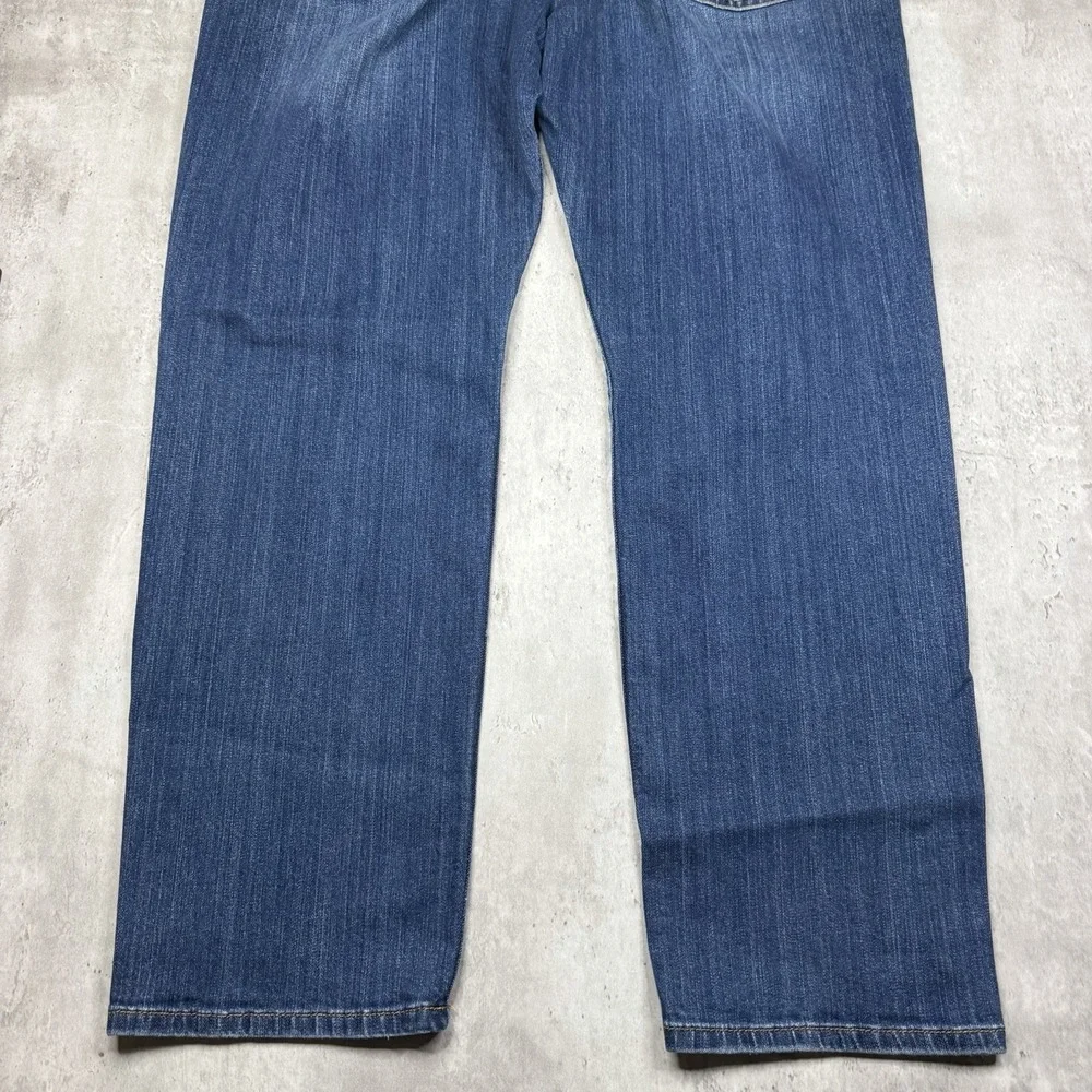 Lucky Brand Jeans Men's Size 38x30 221 Orginal Straight Med Wash Stretch Denim